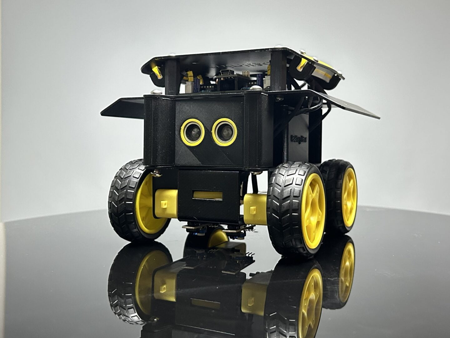 Minibot | Best robotics kit - Hadronrobo Labs